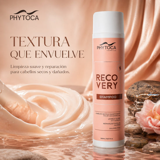 Champú reparador Phytoca USA para cabello seco y dañado con textura cremosa, pantenol y vitamina D en envase rosa.