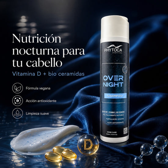 Champú Phytoca USA Overnight para cabello seco con vitamina D y ceramidas sobre tela azul satinada